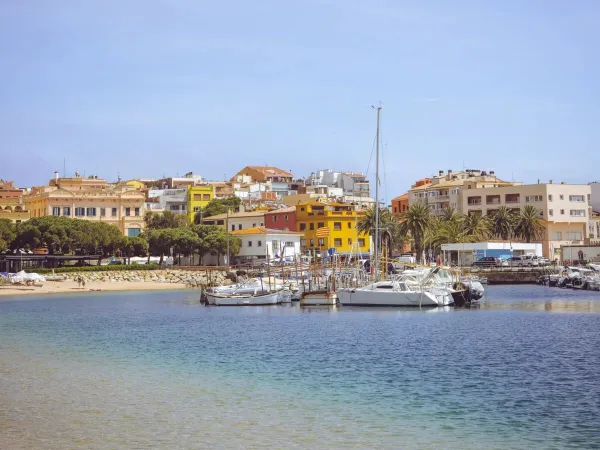 Il villaggio di Palamos vicino al campeggio Roan Internacional de Calonge.